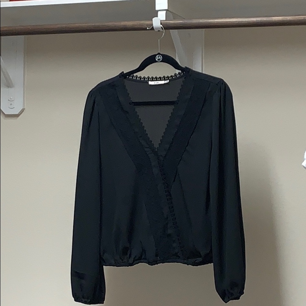 Blouse.
